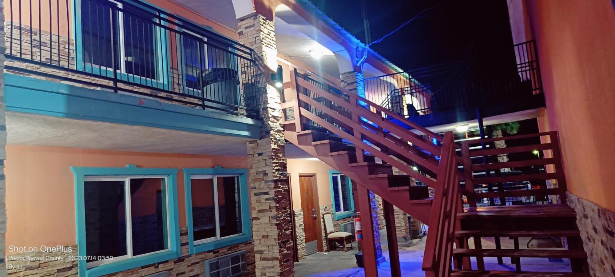 B&J Hotel And Apartments Pecos Exterior foto